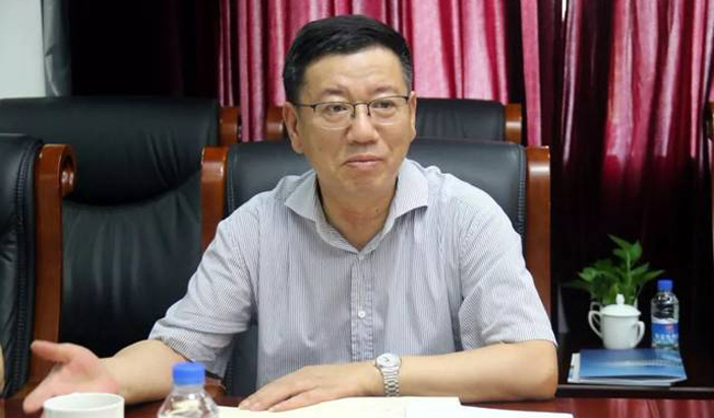 上海市委决定胡卫国任中共金山区委书记