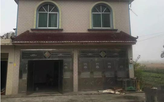 湖南27岁男子砍杀一家五口致妻女死亡 事发前曾遭网贷追债还去看过医