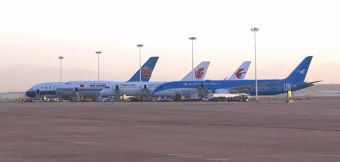 去年我国机场全年旅客吞吐量超过13亿人次