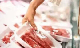 猪粮比价进入过度下跌一级预警区间 猪肉储备收储工作将启动