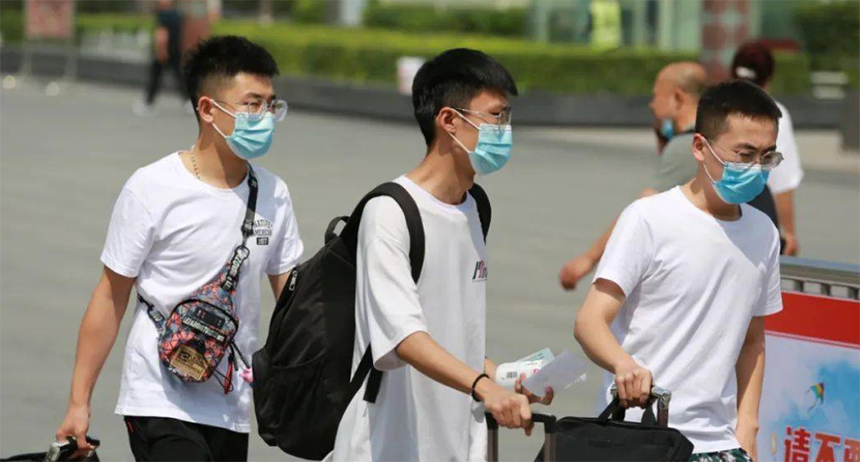 大热天口罩怎么戴？