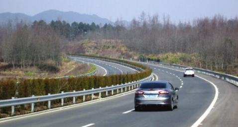 清明假期免费通行 湖南高速总车流量预计同比下降59%