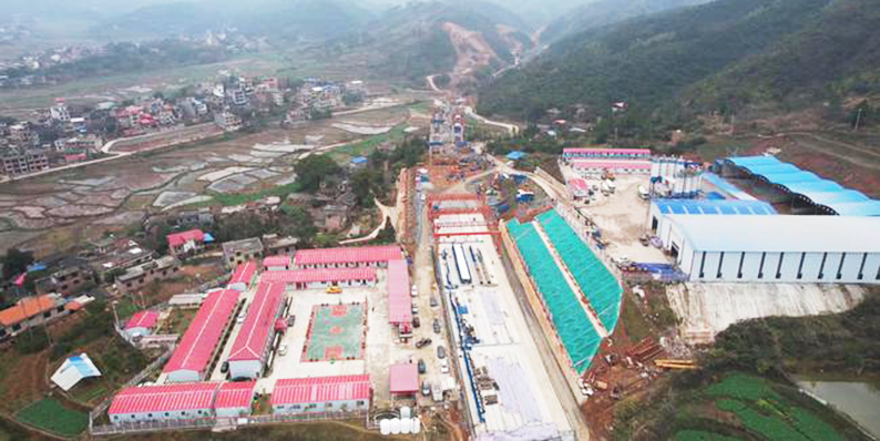 永零高速首片预制箱梁架设完成 预计2025年9月建成通车