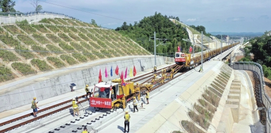 常益长铁路全线轨道贯通 湖南即将实现&ldquo;市市通高铁&rdquo;