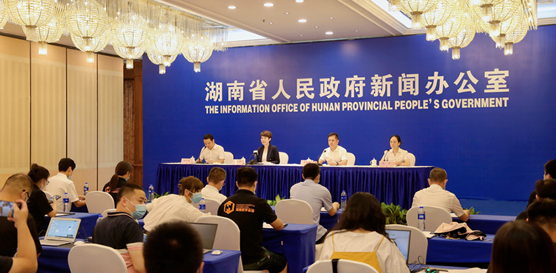 今年上半年湖南接待游客1.71亿人次，恢复到2019年的85%