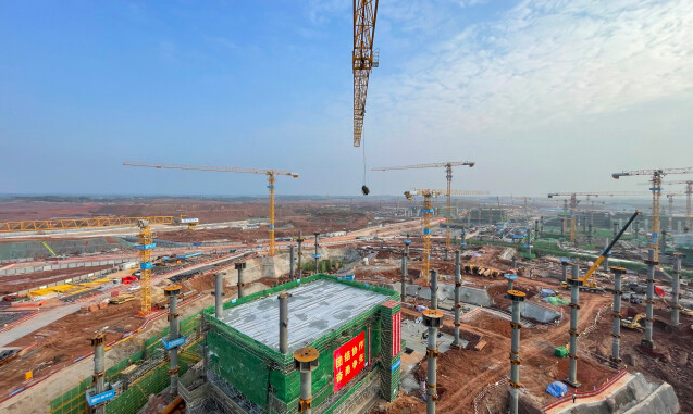 长沙机场T3航站楼首块结构板封顶 预计2026年投入使用