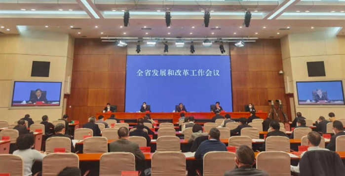 湖南全力扩大有效投资 去年335个省重点项目完成年投资计划130%