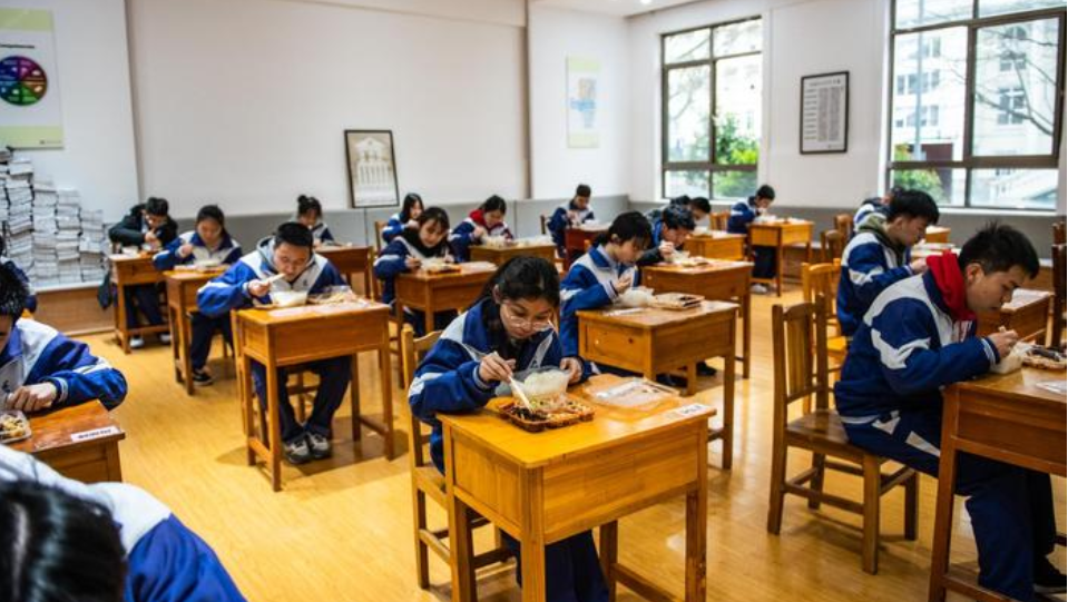 @长沙家长，这所中学今秋迎新 预计新增学位3000余个