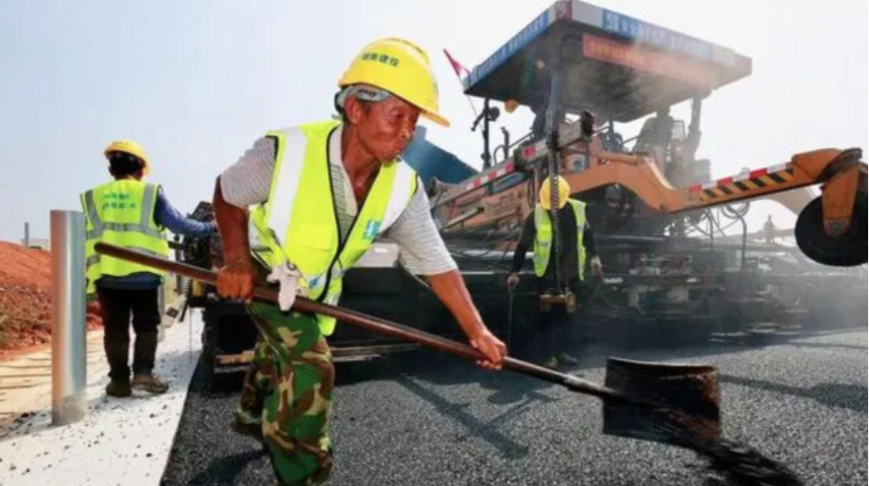 湖南高速公路建设火热