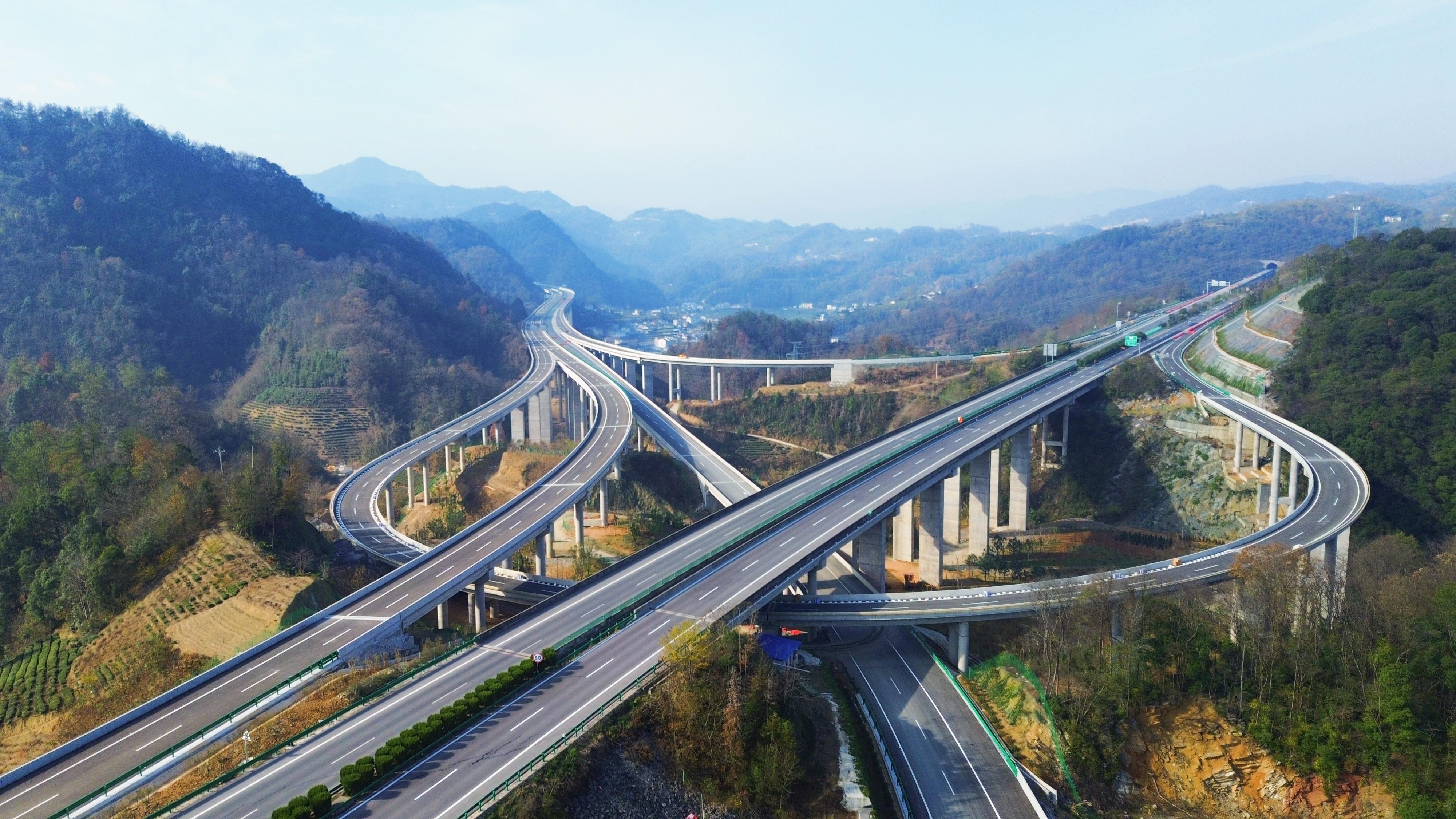 湖南2025年预计通车、新开工高速公路项目&rarr;