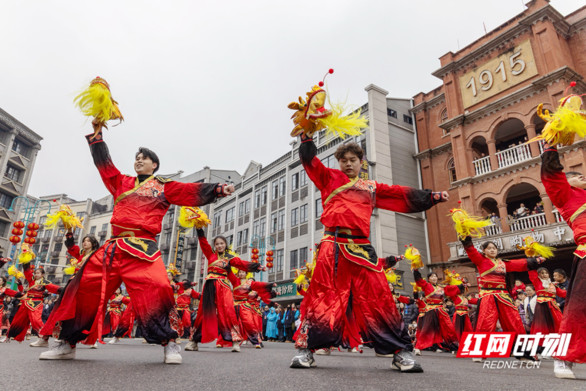 1003.23亿元！春节湖南消费市场热腾腾
