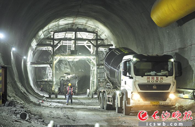 全国首条磁浮制式市域铁路！长浏快线建设按下&ldquo;快进键&rdquo;