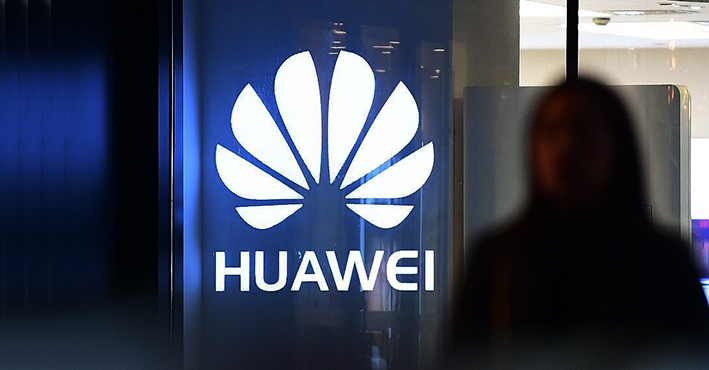 为出货目标升至3亿，台媒称超5000万5G手机全由鸿海代工