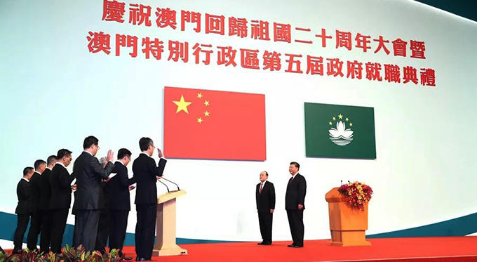 宣誓就任后第一次离开澳门，贺一诚为何要去这里？