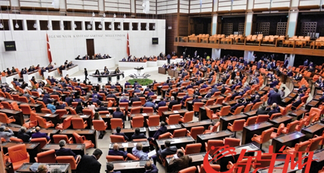 伊拉克议会召开特别会议，就驻伊美军问题达成决议