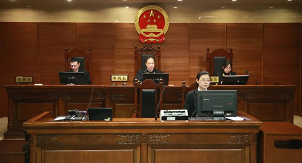 认为央视&ldquo;霸铺&rdquo;报道侵犯其名誉权，男子起诉赔偿被驳回