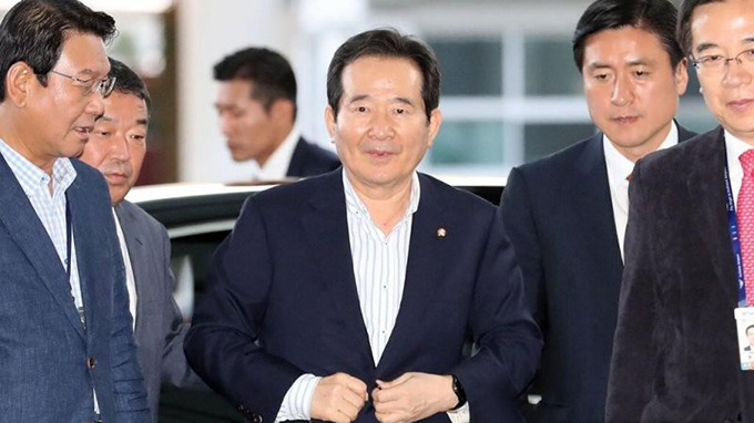 韩国总统文在寅任命丁世均为国务总理