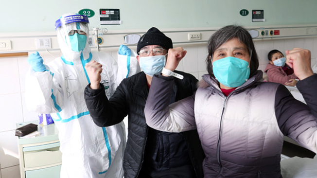 武汉一家三口先后感染新冠病毒，夫妇二人康复出院