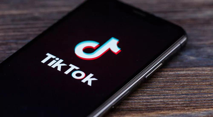 1月，抖音版TikTok全球安装量突破1亿次！正式超过美国微信