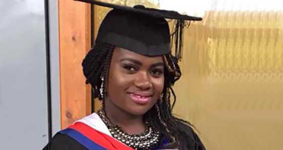 英国怀孕女护士因新冠肺炎去世，医生紧急剖腹产保住胎儿