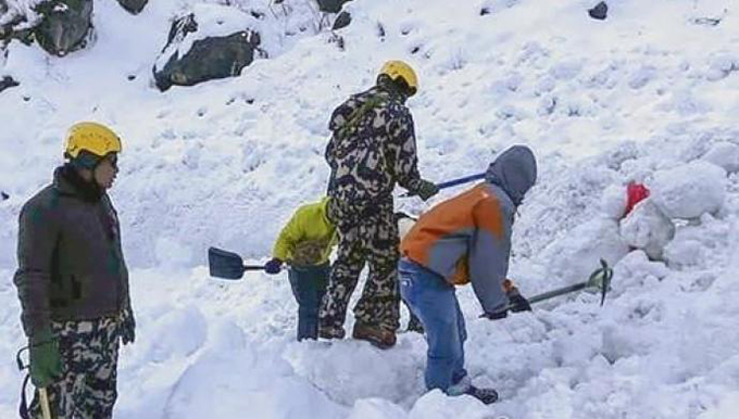 尼泊尔雪崩地发现两具疑似韩国登山者尸体，或于百日前丧生