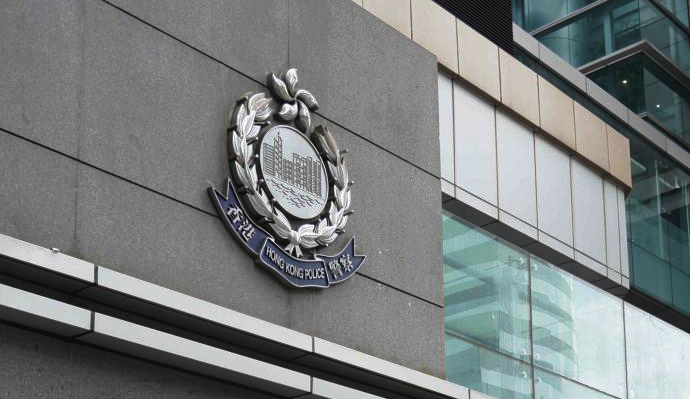 香港暴徒多区非法施暴，警方已拘捕逾360人
