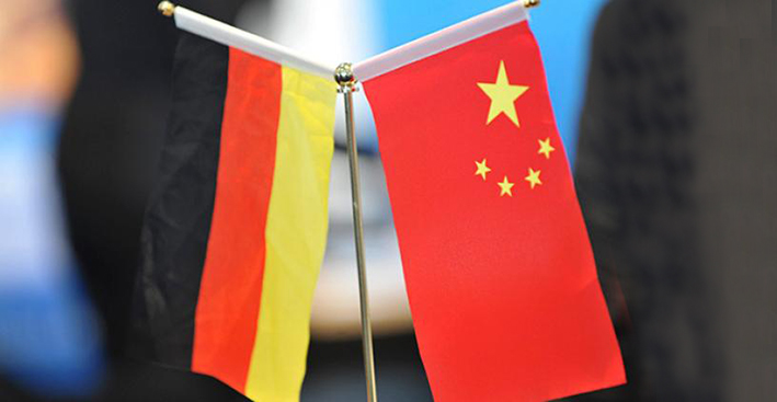 习近平同德国总理默克尔通电话