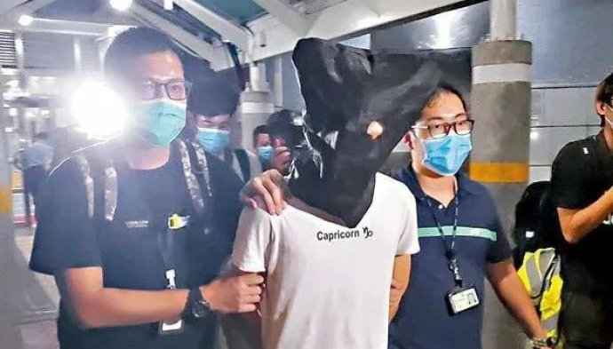 香港伤警男子落网细节披露：航班起飞前10分钟被警方抓获
