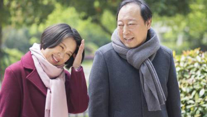 浙江101岁老人和保姆结婚，不到一年坚决要离：我从没被爱过