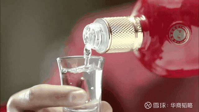 ▲2004年,傅军将金六福的控制权转让给了四川汉龙集团