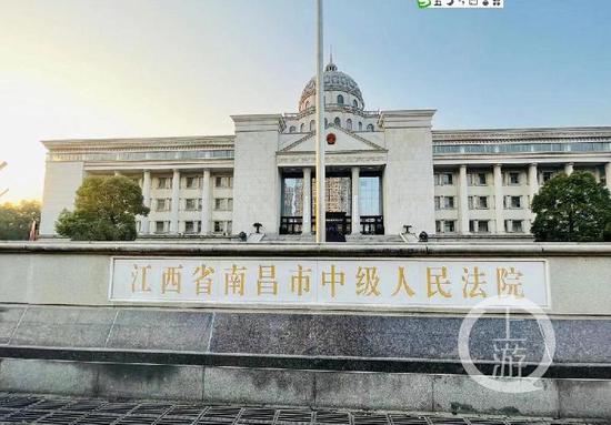 ▲12月21日,劳荣枝案在南昌市中级人民法院开庭审理。摄影/上游新闻记者 时婷婷
