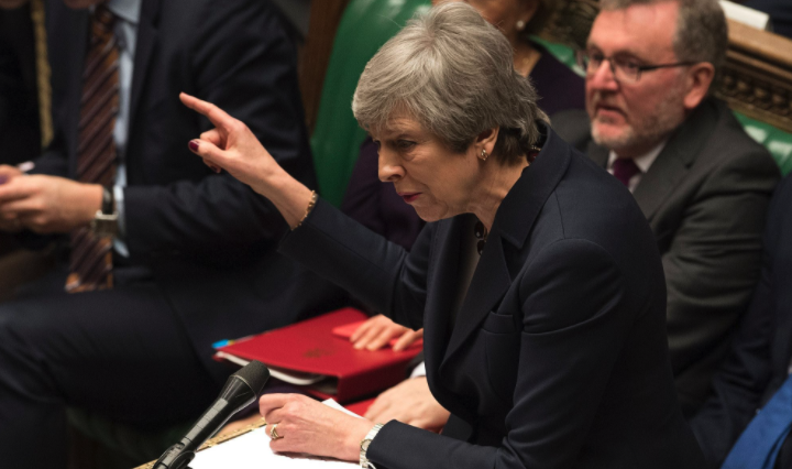 △特雷莎·梅在英国议会下院进行辩论(图片来源:BBC)