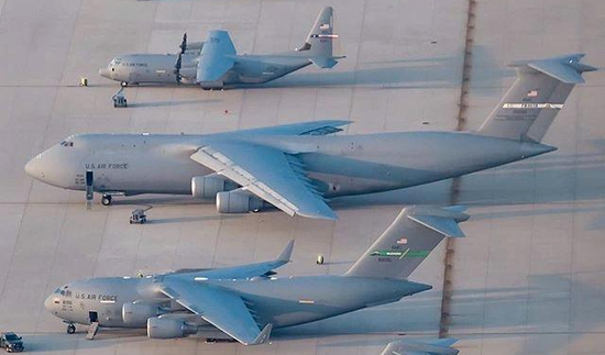C5(中)、C17(下)和C130(上)对比图