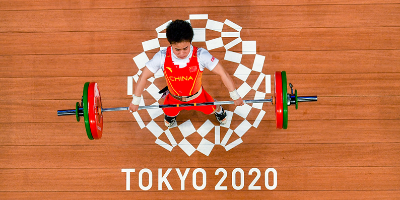 6次试举全部成功！湖南女孩侯志慧为中国再添一金