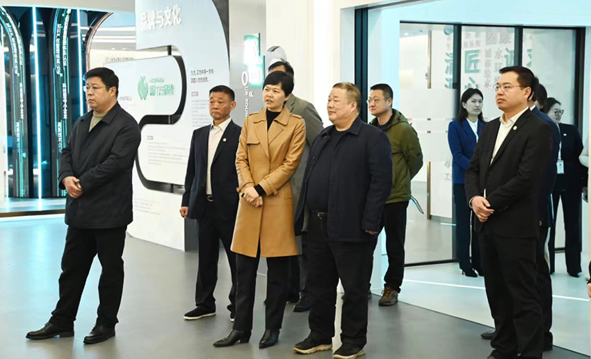 株洲市委常委、市委统战部部长罗琼调研生物医药与大健康产业