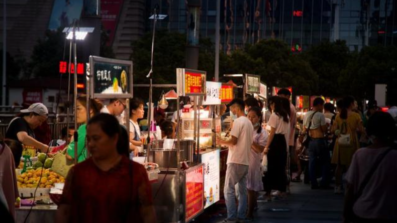 适当放宽长沙夜间外摆位管制