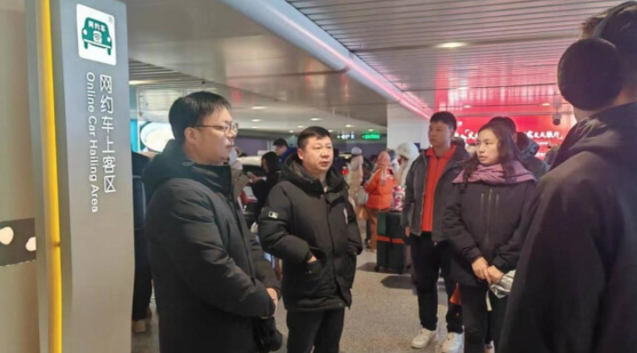 湖南各市州调度出租车、网约车紧急运输保畅通
