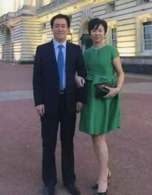许家印和丁玉梅 图片来源:环球人物
