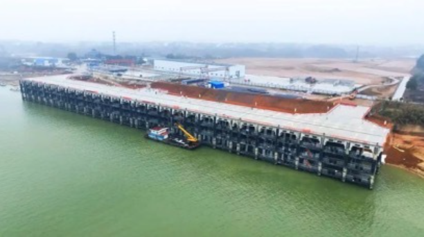 岳阳港虞公港区一期2个码头建设工程通过交工验收