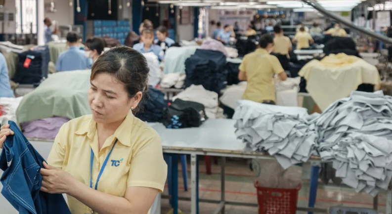 特朗普放出&ldquo;好消息&rdquo;？中越服装制造商：这回我们不信了