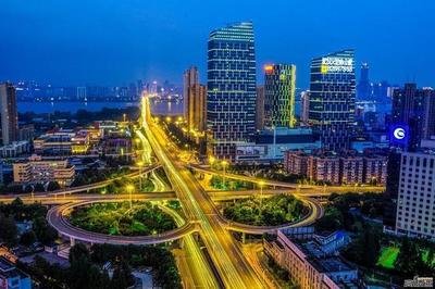 武汉：对滞留省外的市民启动返汉安排