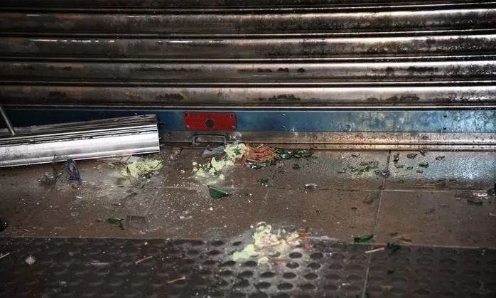 香港抗疫定点诊所遭纵火 医管局谴责