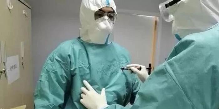 湖北省超过3000名医护人员感染新冠肺炎