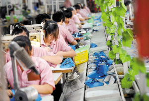 国常会半个月两次部署稳外贸 专家建议外贸企业拓内需
