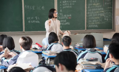 4月7日起湖南各级各类学校将分批次、错时错峰开学