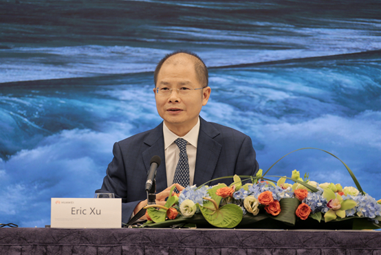 华为负重前行：海外损失百亿 手机业务面临考验