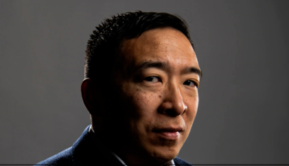 美籍华人杨安泽撰写了一篇奇怪文章：对自己身为亚裔感到&ldquo;有些羞耻&rdquo;
