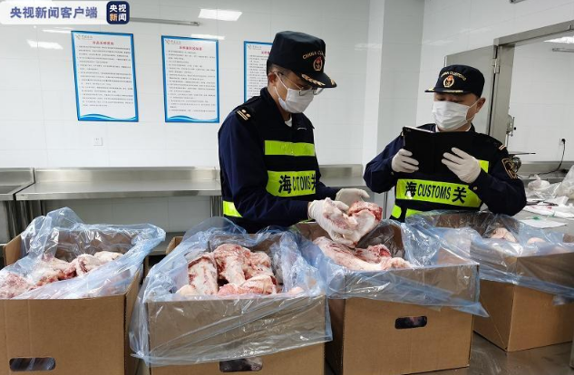 俄罗斯牛肉首次进入中国市场 首批抵沪