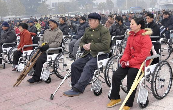 隆回县试点村村级残疾人协会挂牌成立