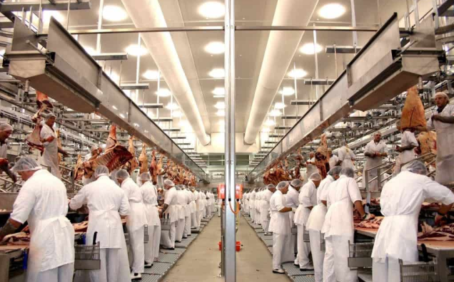 美国至少30名肉类包装工人死于新冠 确诊人数恐过万